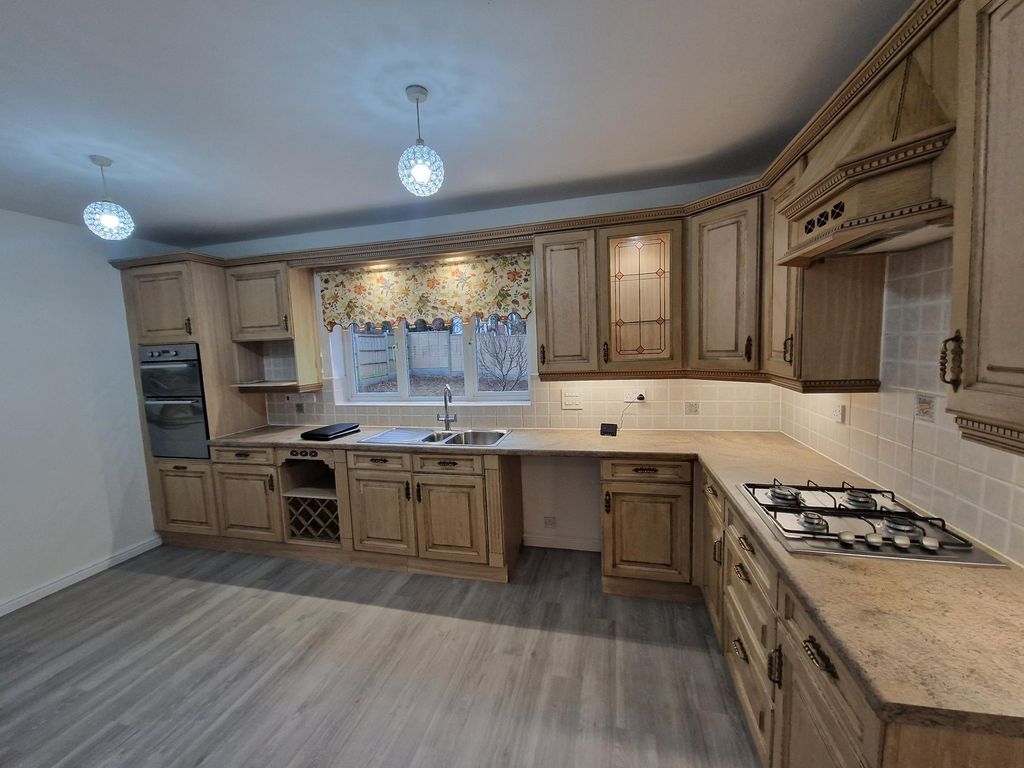 Property photo 2 of 12 Front