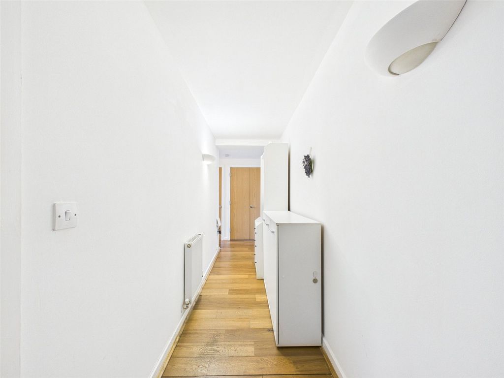 Property photo 2 of 15 Hallway