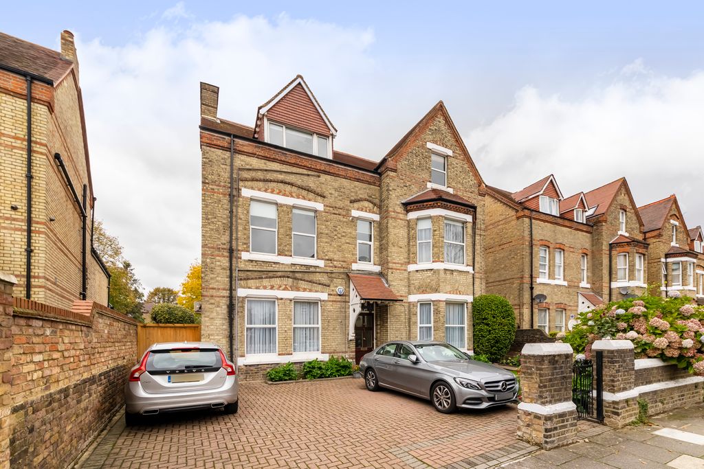 Property photo 1 of 15 9 - Dsc08252