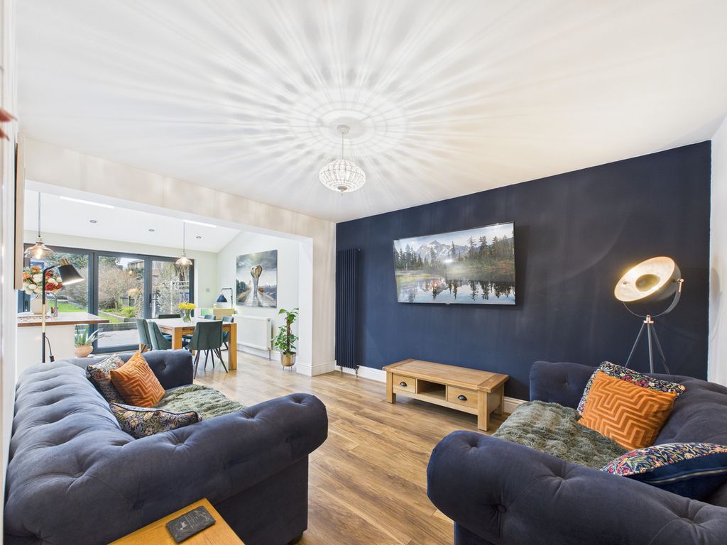 Property photo 3 of 39