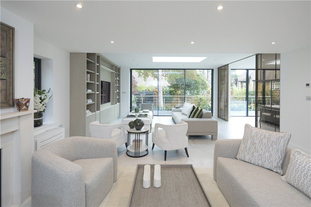 Property photo 2 of 31 Picture No. 49