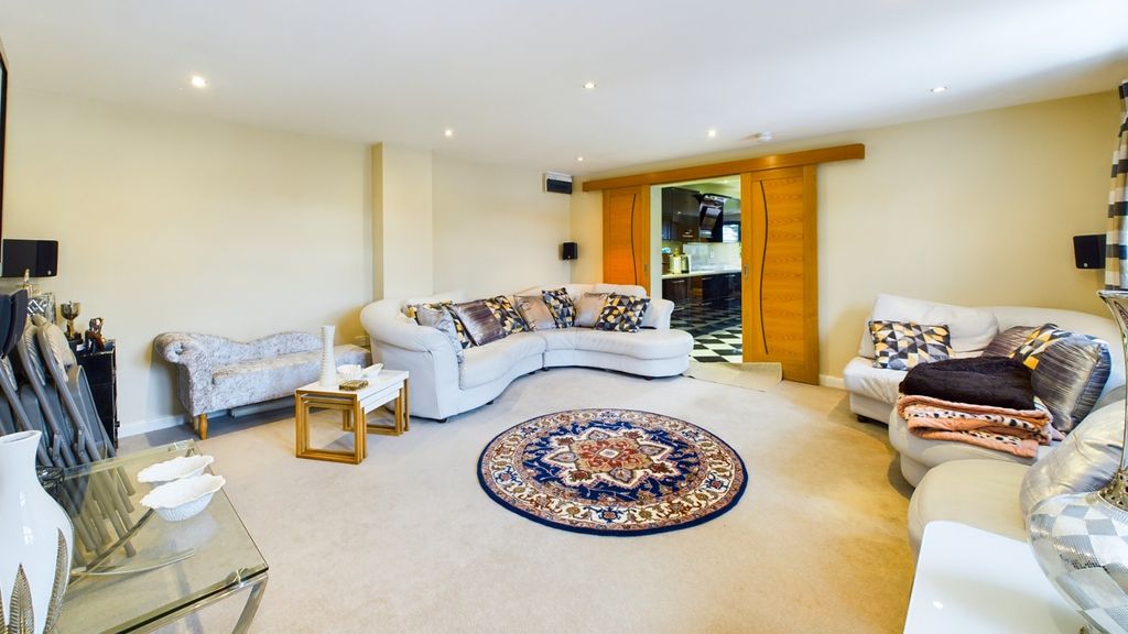 Additional image 11 of 5 bed detached house for saleMerlin Way, Mickleover, Derby, Derbyshire DE3
