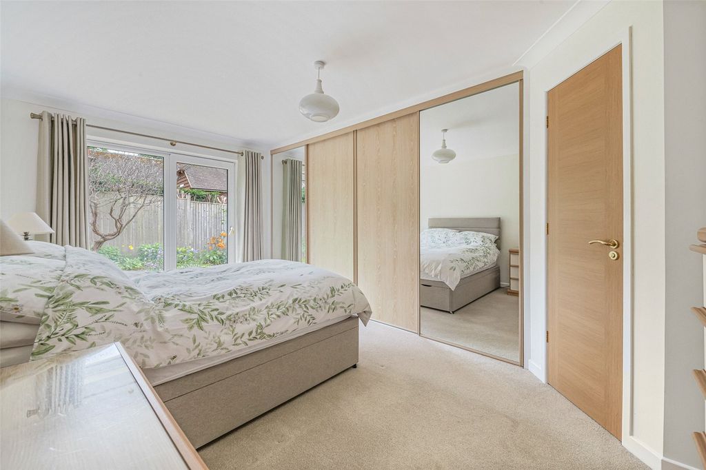 Property photo 3 of 25 Picture No. 04