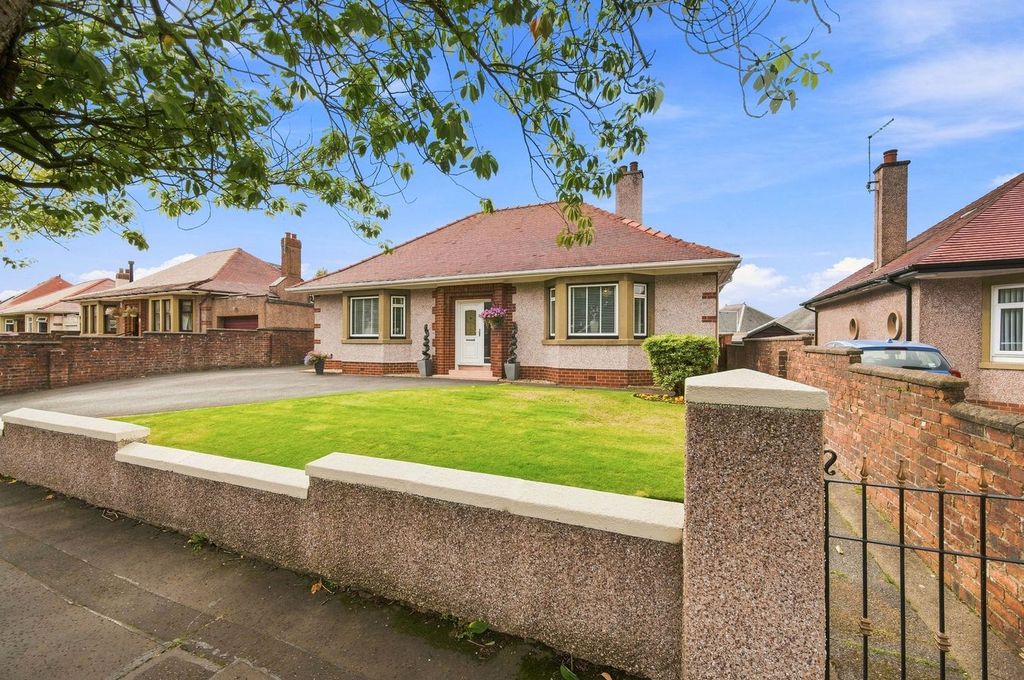 Property photo 1 of 30