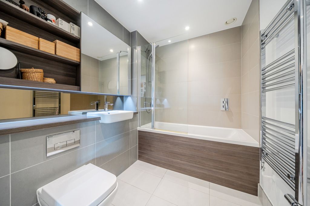 Property photo 3 of 17 1487430-4-6A5De06...