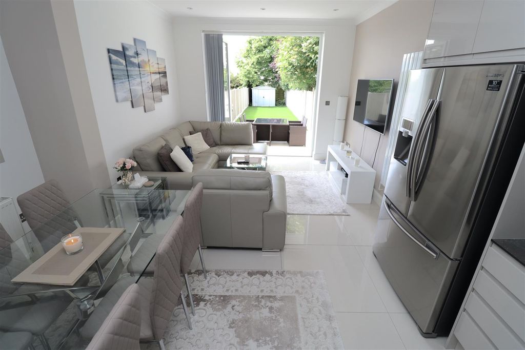 Property photo 2 of 16 Img_0677.Jpg