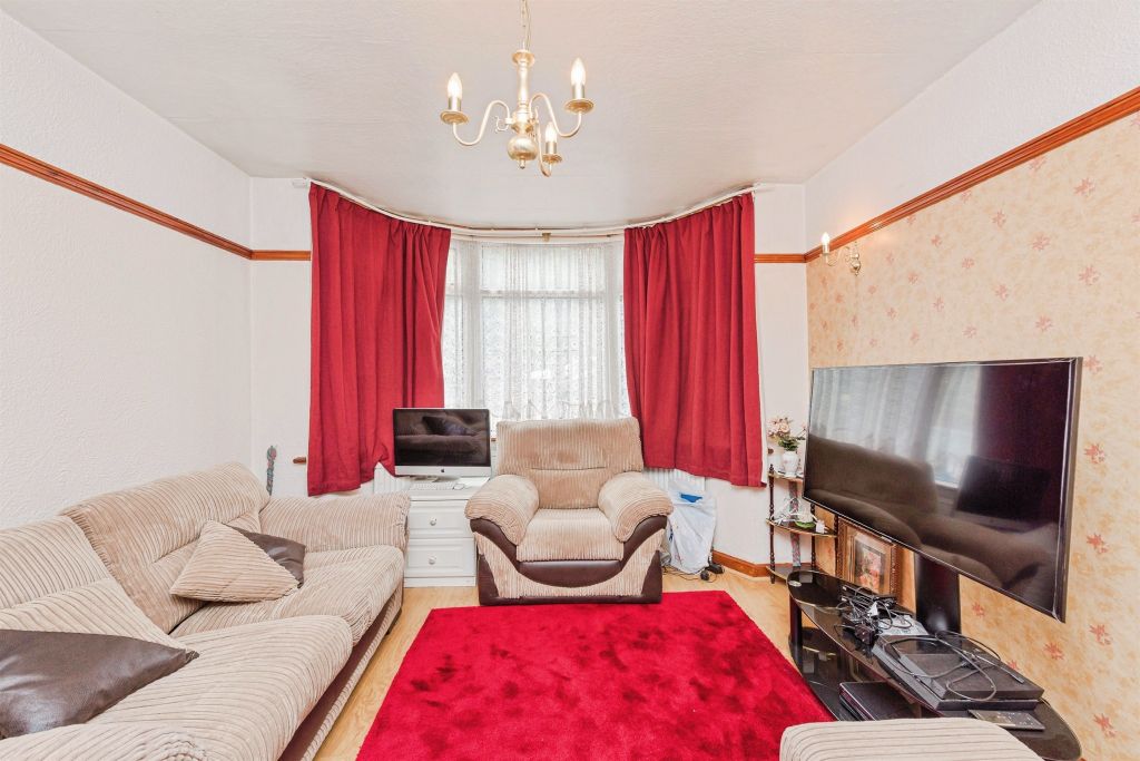 Property photo 2 of 17