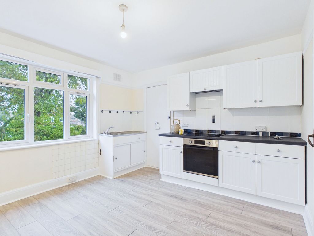 Property photo 2 of 12 Kitchen/ Dining Room