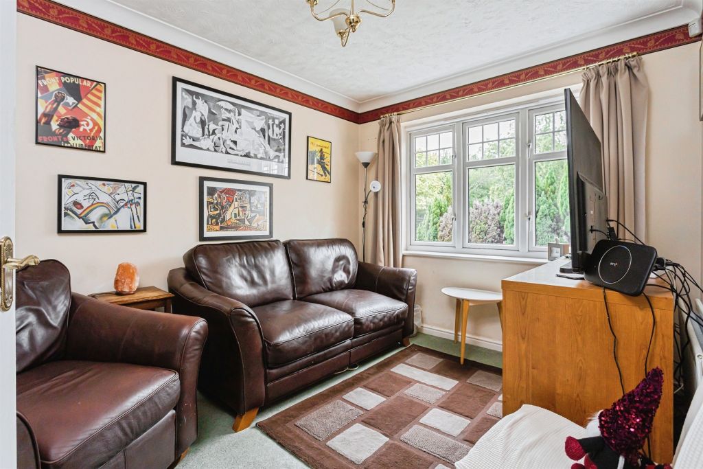 Property photo 3 of 15