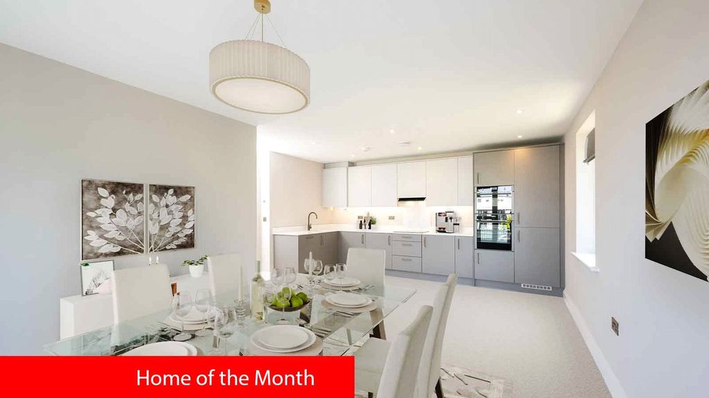 2 bed flat for saleFlat 18, Oaklands House, 2 Littleworth Road, Esher KT10