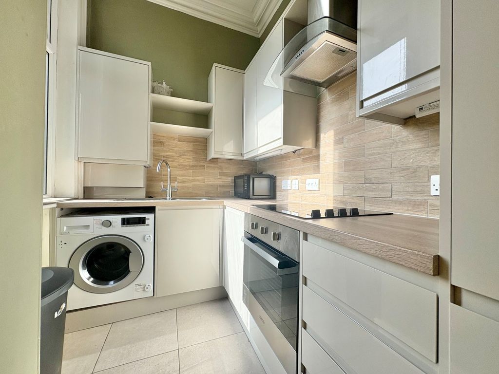Property photo 3 of 11 Picture No. 22