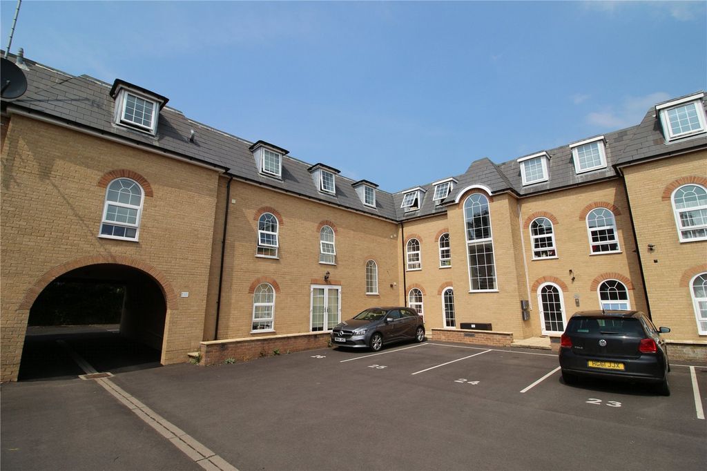 Property photo 3 of 7 Picture No. 23