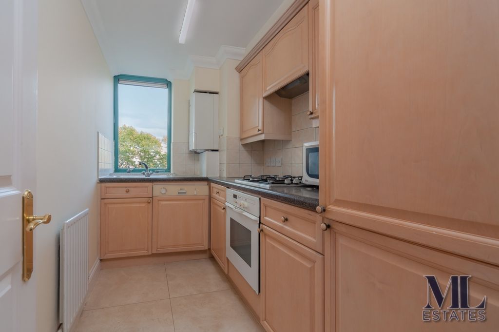 Property photo 2 of 17 Photo 14