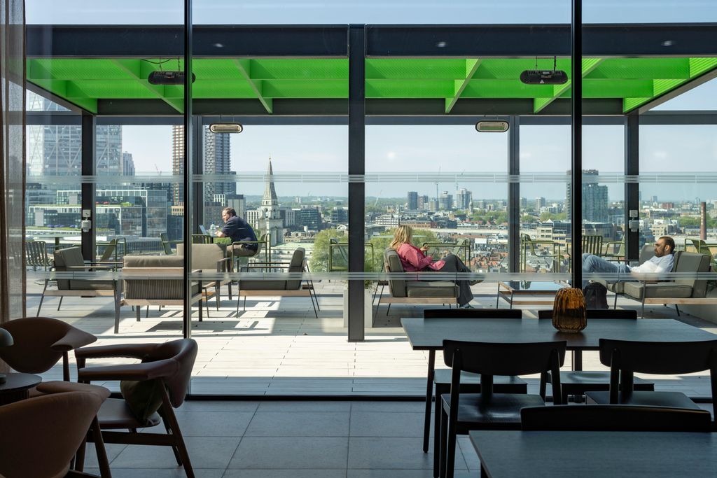 Property photo 1 of 22 Roof Terrace