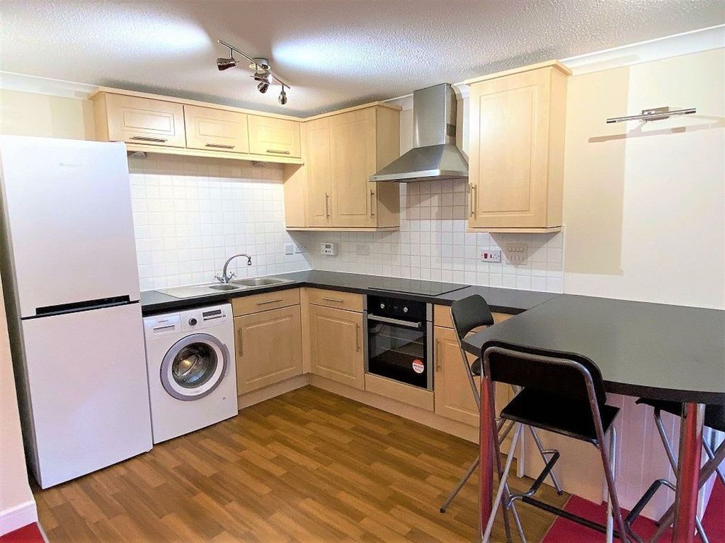 Property photo 3 of 17