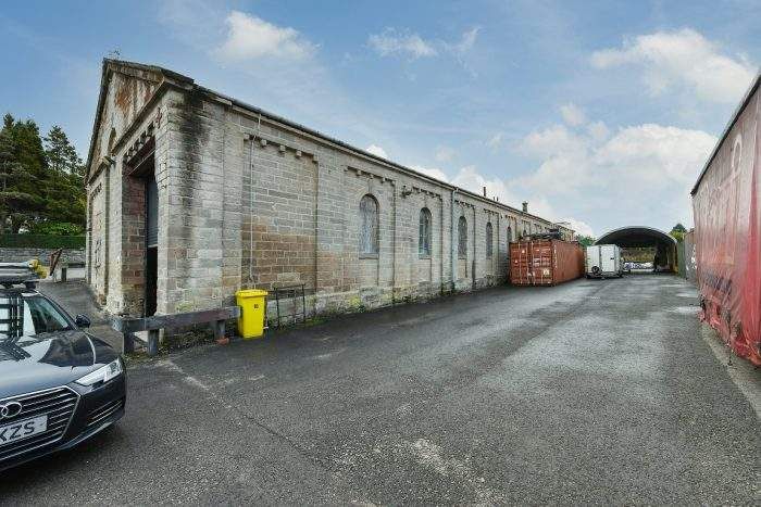 Property photo 3 of 7