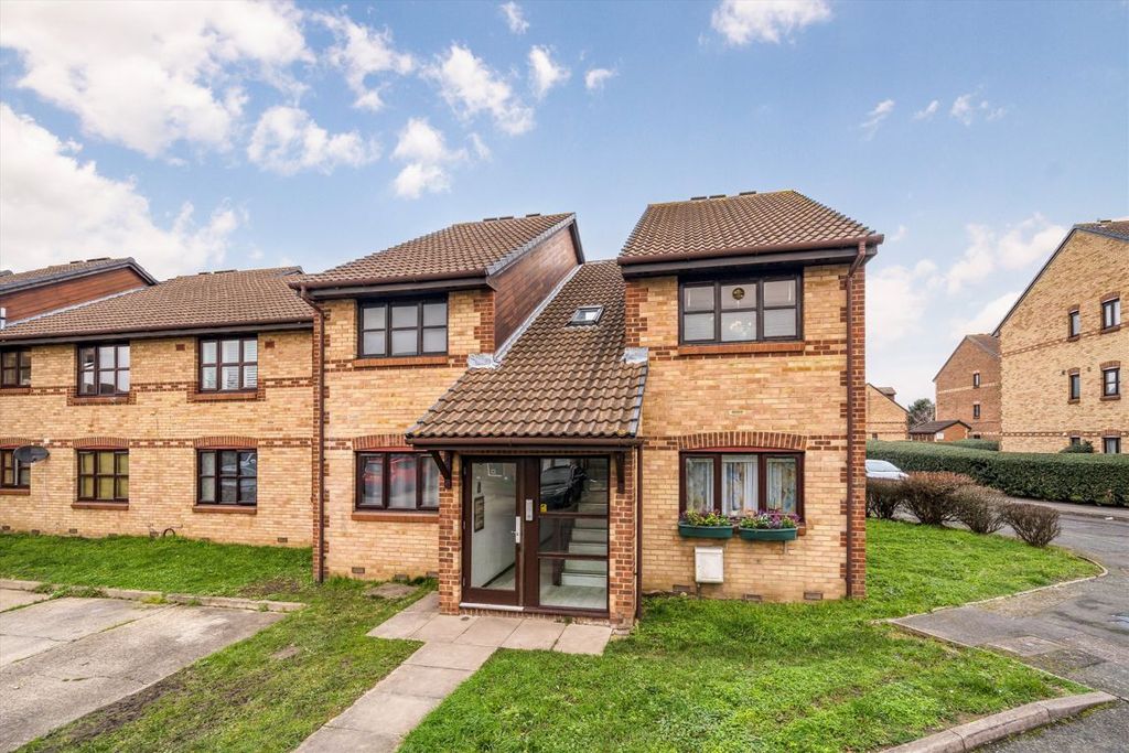 Property photo 1 of 8