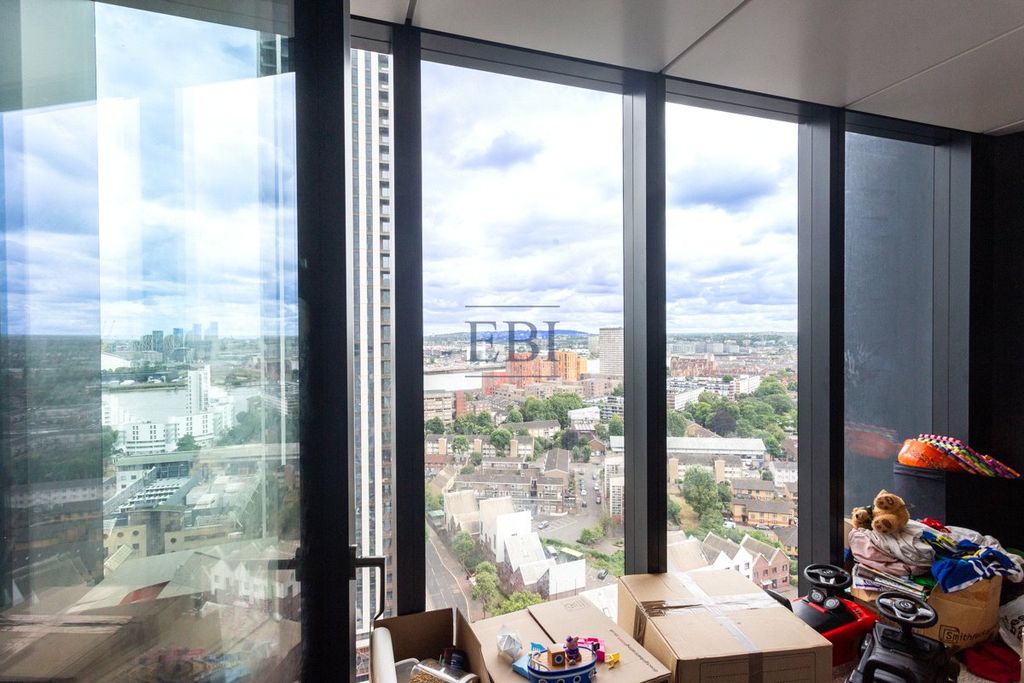 Property photo 2 of 27 Picture No. 56