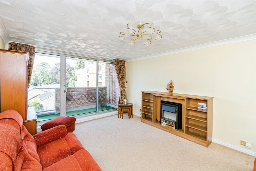Property photo 2 of 19