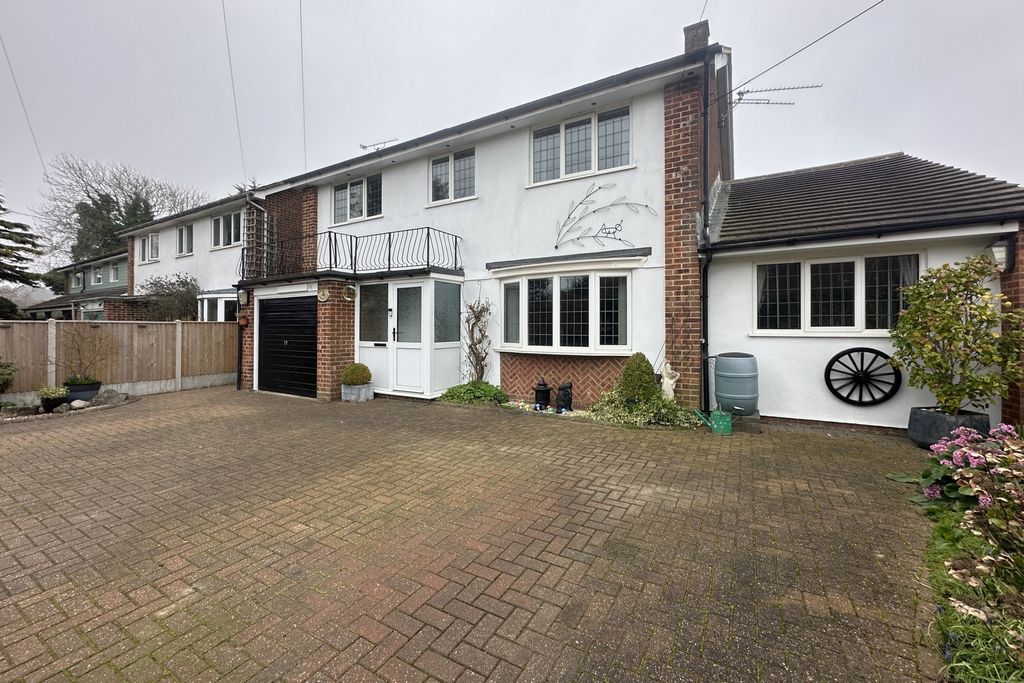 Property photo 1 of 18 Photo 12