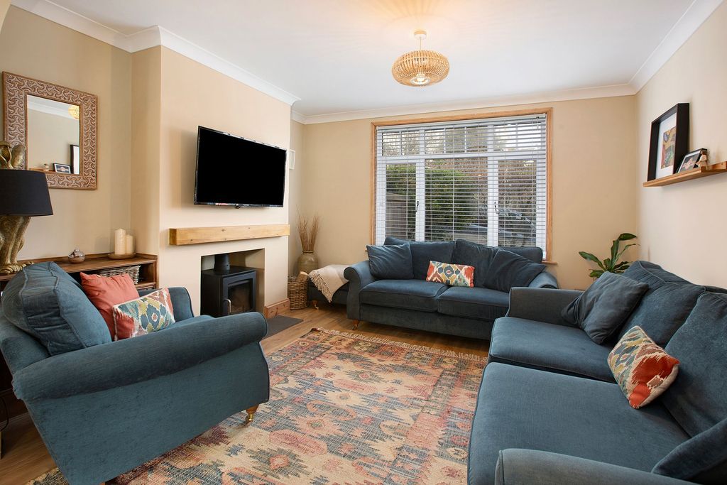 Property photo 3 of 16