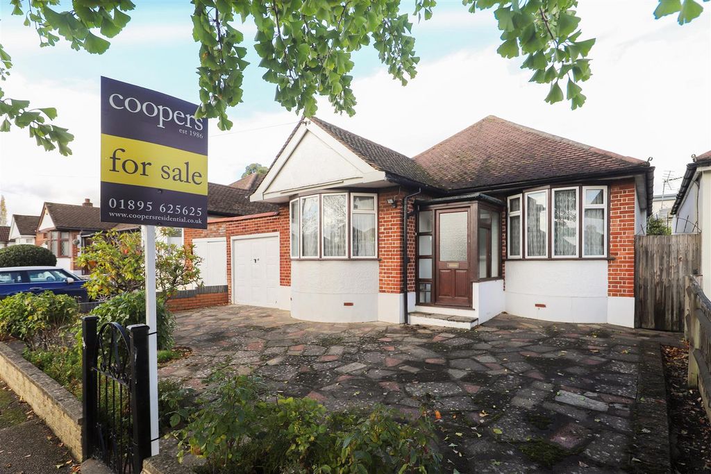 Property photo 1 of 11