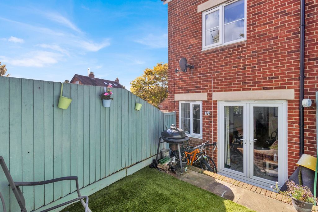 Property photo 3 of 24 Picture No. 24