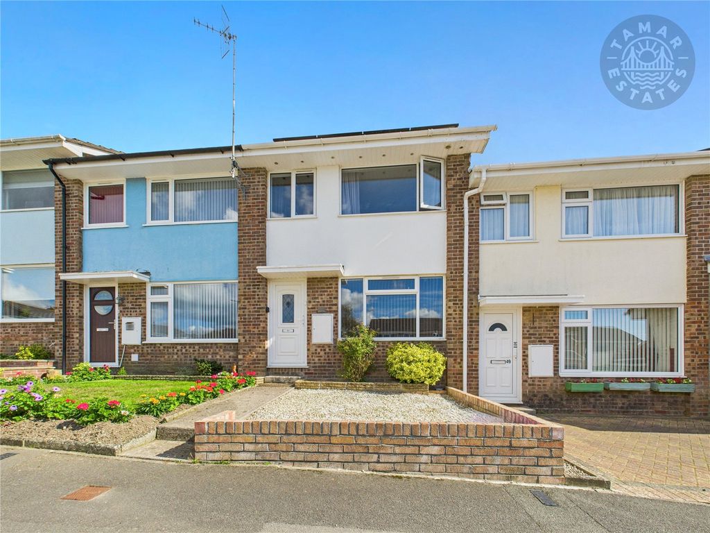 Property photo 1 of 15 Front Aspect