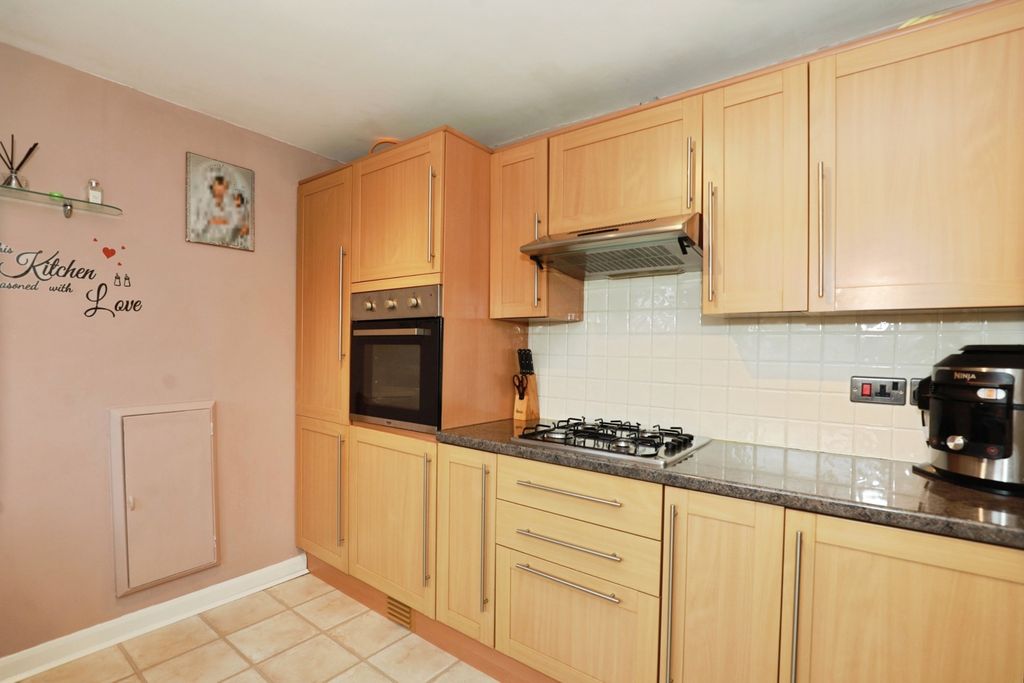 Property photo 3 of 20 Pbox-Img.Jpg