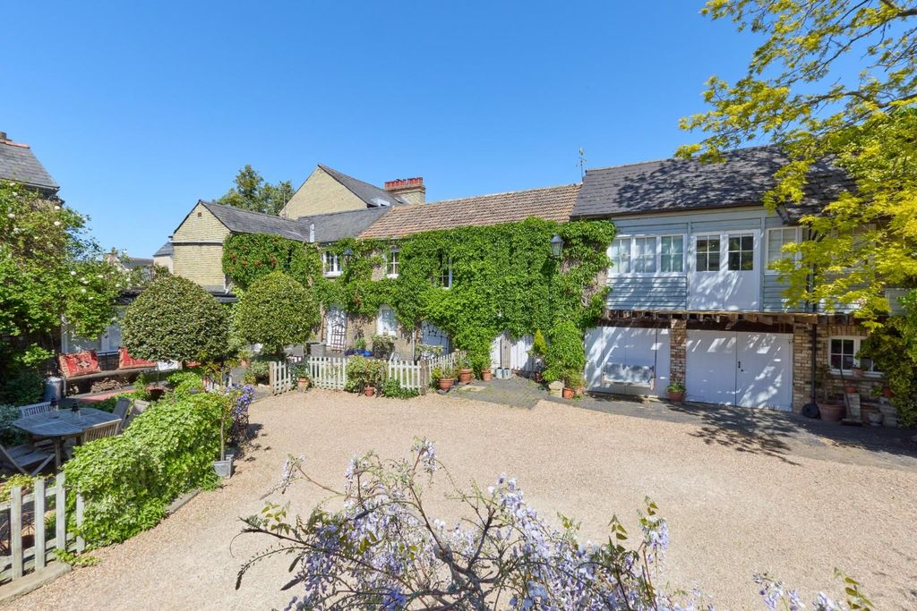 Additional image 33 of 10 bed terraced house for saleVictoria Road, Cambridge CB4