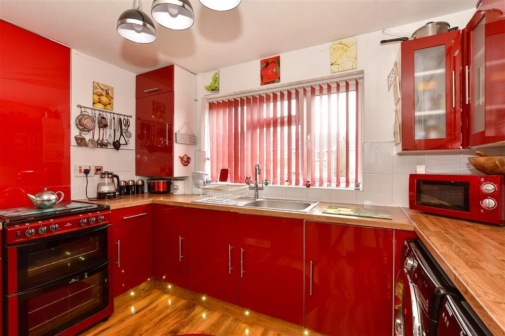 Property photo 2 of 13 Kitchen