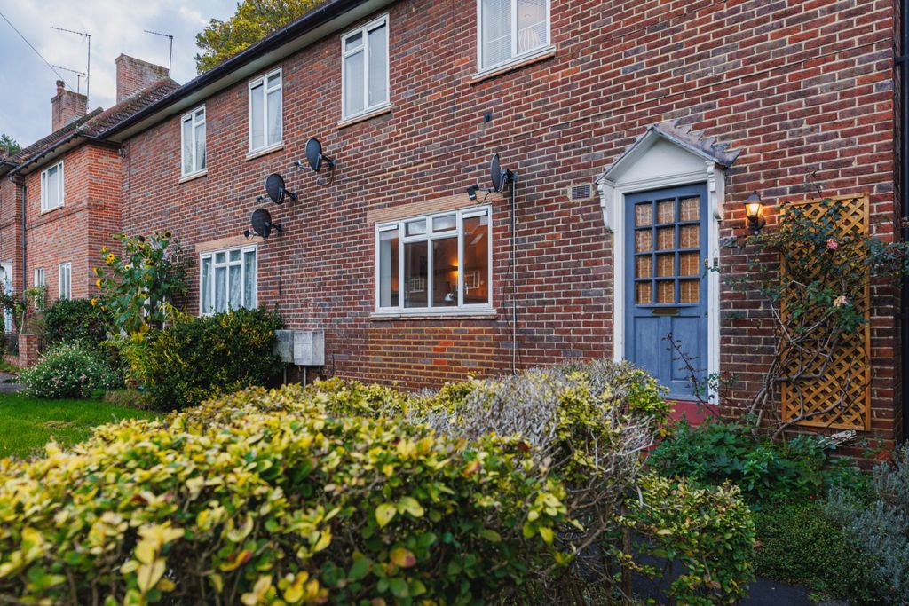 Property photo 3 of 13