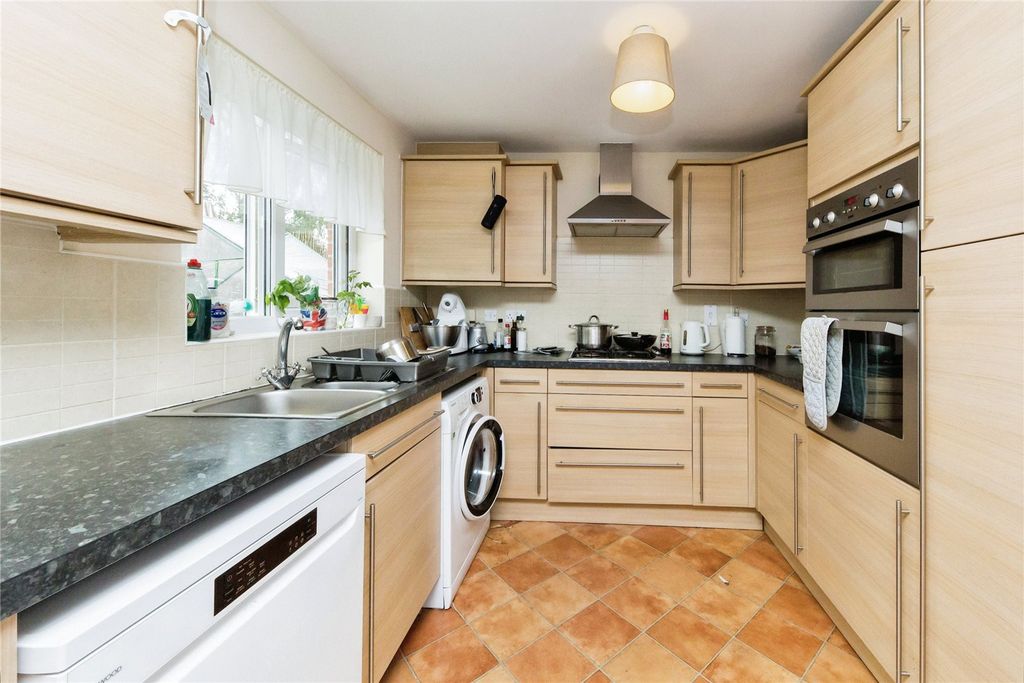 Property photo 2 of 13 Picture No. 19