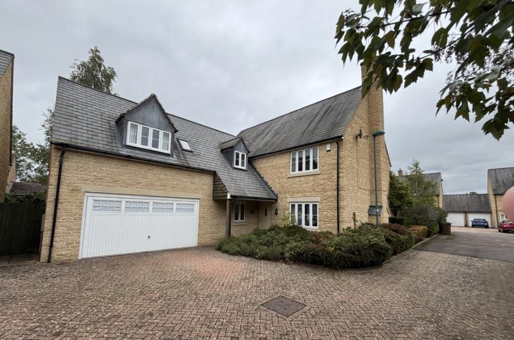 Property photo 1 of 19 External View