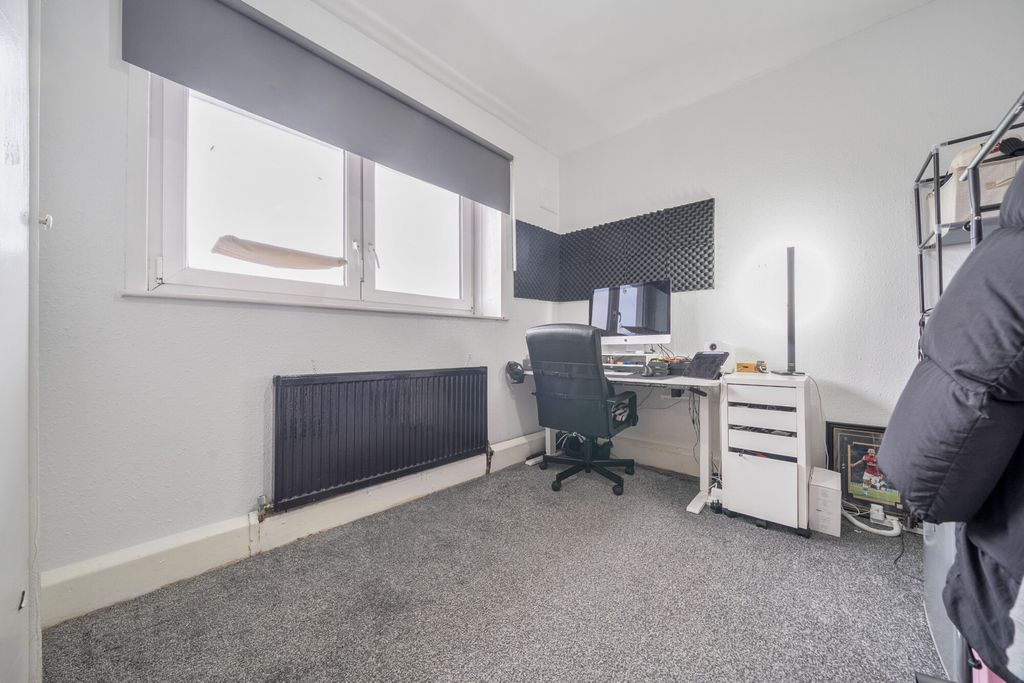 Property photo 3 of 14 Bedroom Two