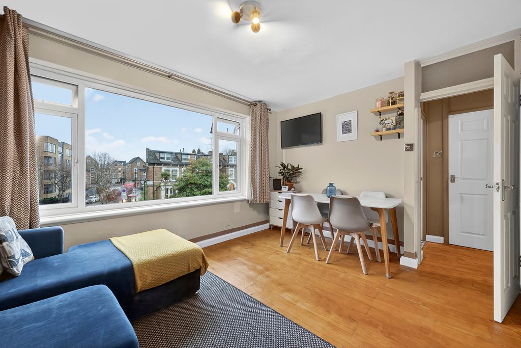 Property photo 1 of 11 Picture No. 10