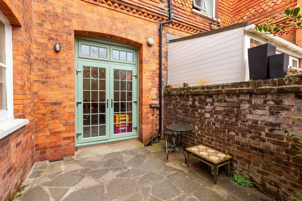 Property photo 2 of 14 Sackville-11.Jpg