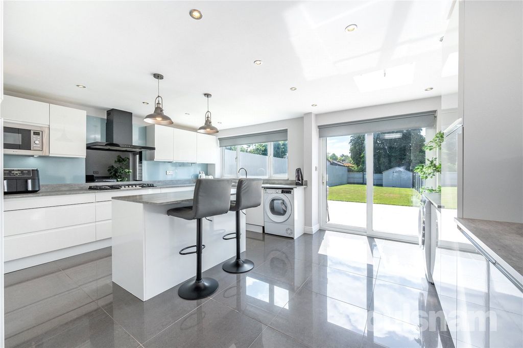 Property photo 2 of 21 Picture No. 07