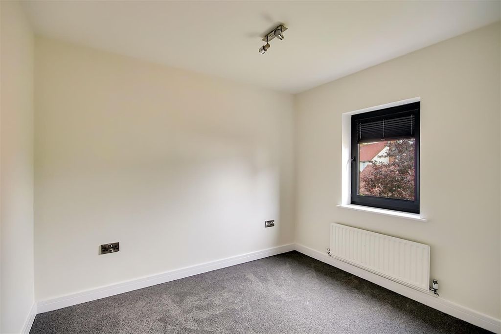 Property photo 2 of 16 Img_6425-Img_6427.Jpg