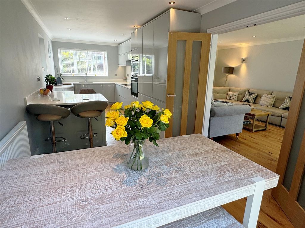 Property photo 2 of 26 Kitch - Break - Sitt 1.Jpg