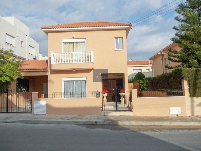 Property photo 1 of 23