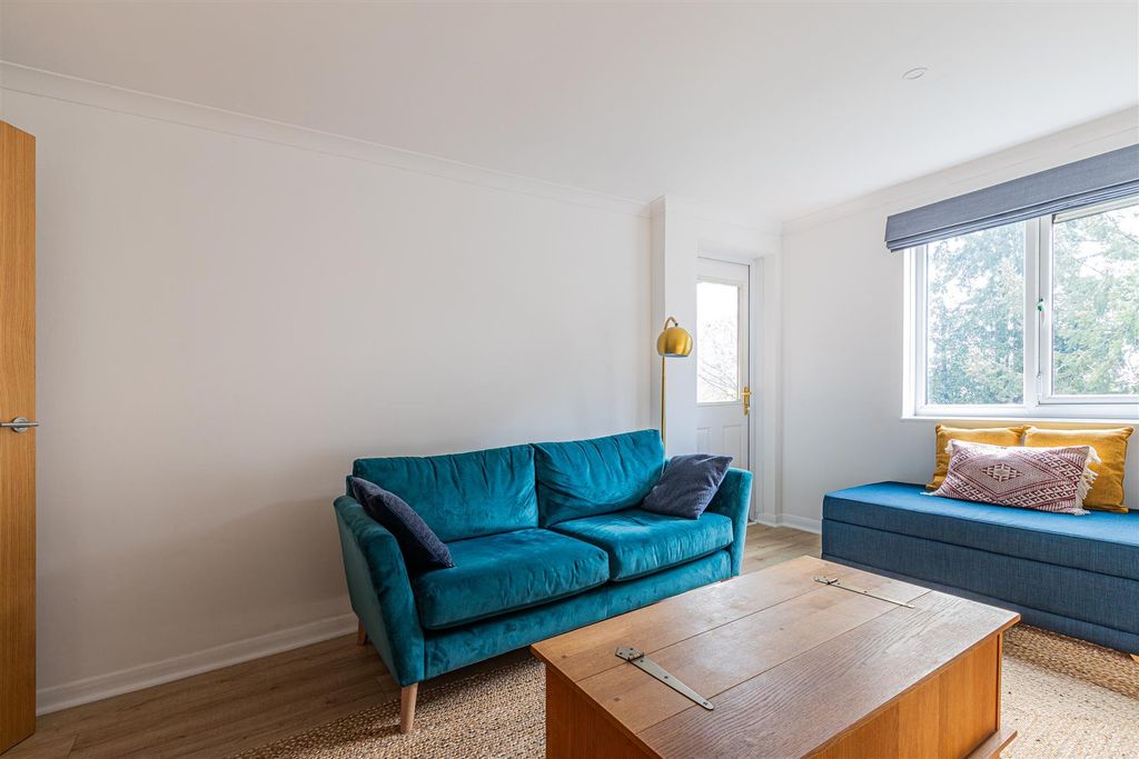 Property photo 3 of 11 Rowan Court 13-8.Jpg