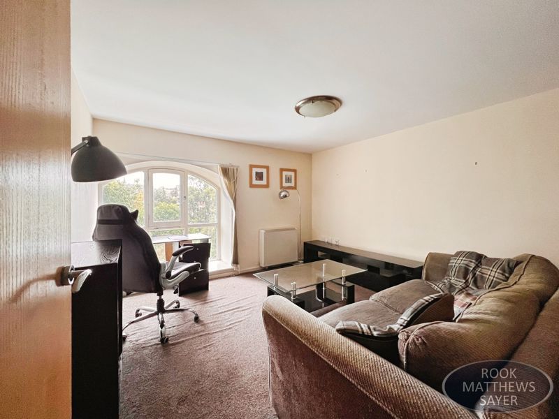 Property photo 2 of 5 Photo 4