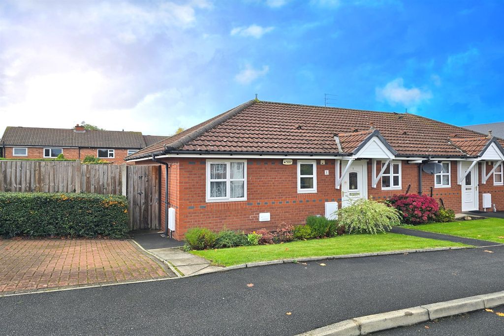 Property photo 1 of 13 (Main)