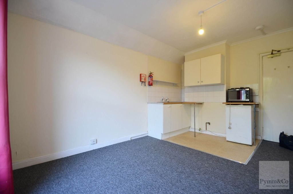 Property photo 2 of 3