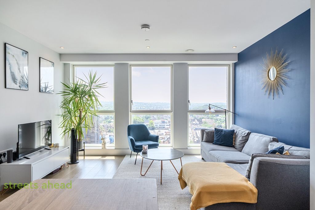 Property photo 2 of 14 4Df7c77A-A087-438...
