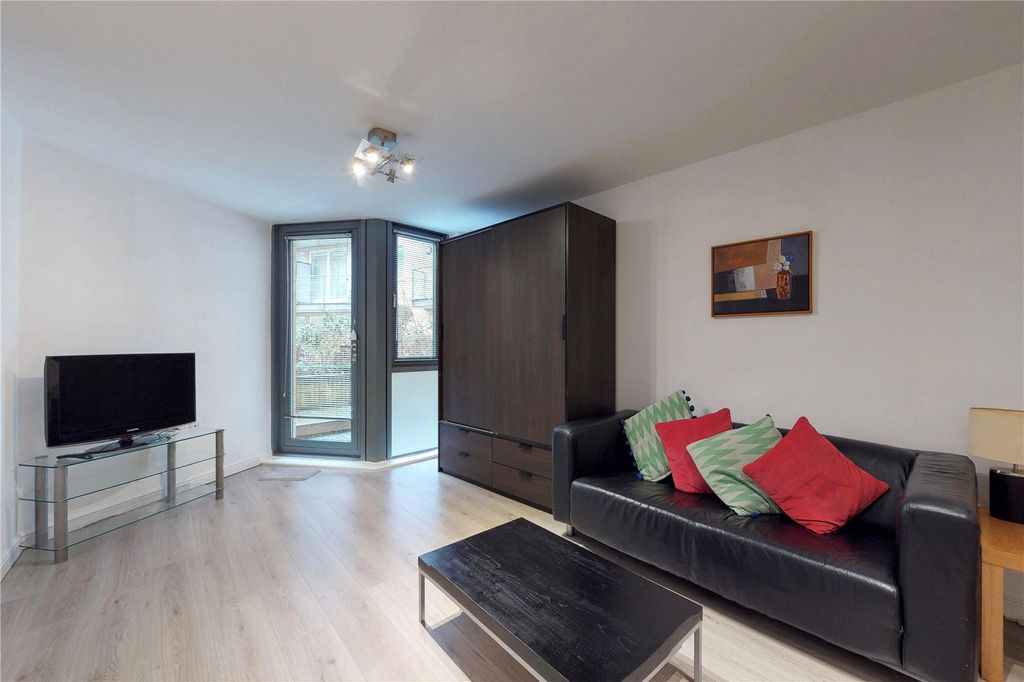 Property photo 1 of 11 Picture No. 08