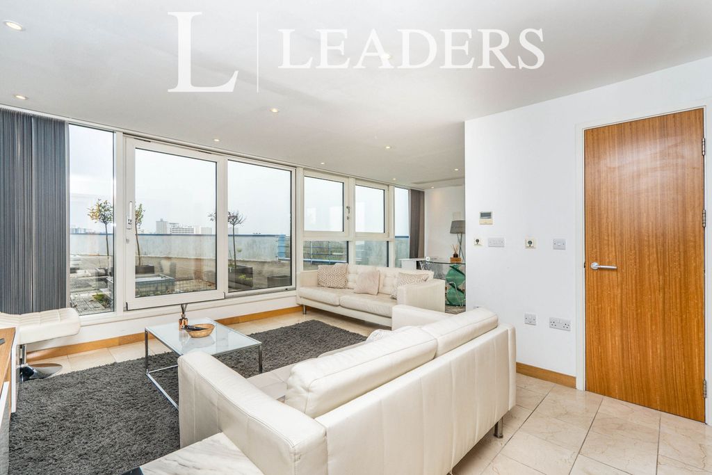Property photo 1 of 10 1