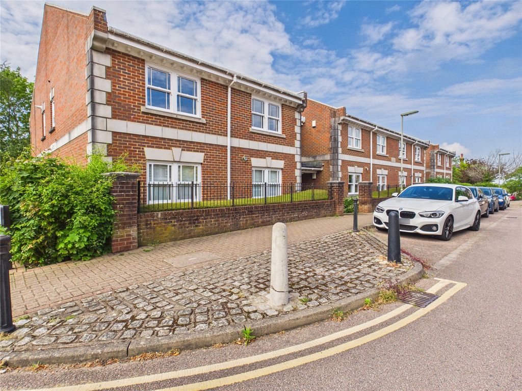 Additional image 18 of 1 bed flat for saleGuildford, Surrey GU1