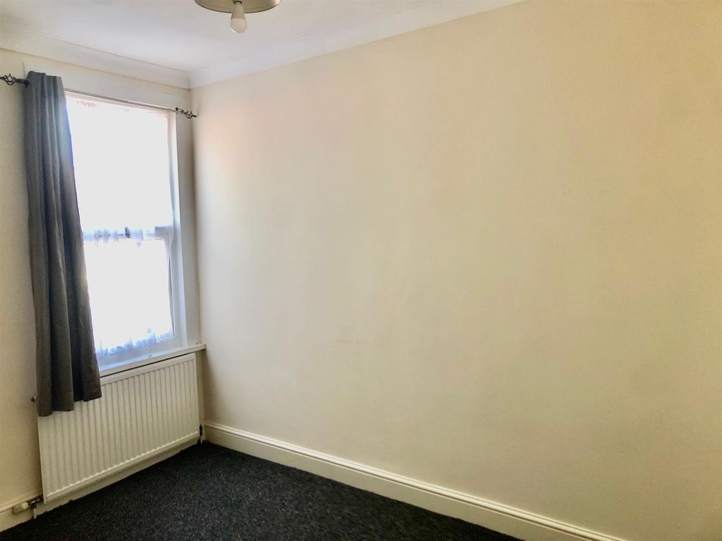 Property photo 3 of 11 Img_0041.Jpg